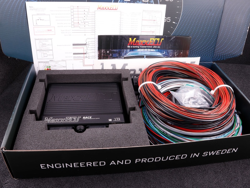 MaxxECU RACE PREMIUM (ECU, kabelhärvor, tillbehör och LSU 4.2)